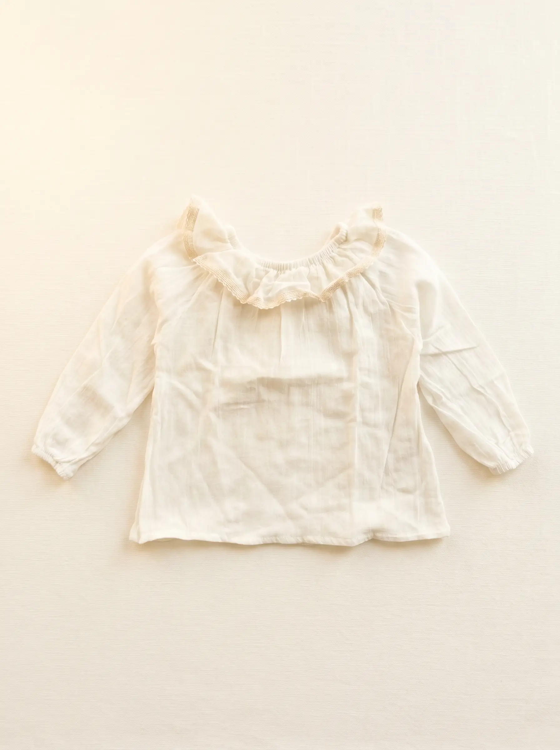 Blusa de gasa de algodón blanca con volados | Tienda Olivia Uruguay