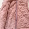 Chaleco con capucha matelasse rosa | Tienda Olivia Uruguay