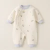 enterito mameluco de invierno con diseño infantil y cuello redondo